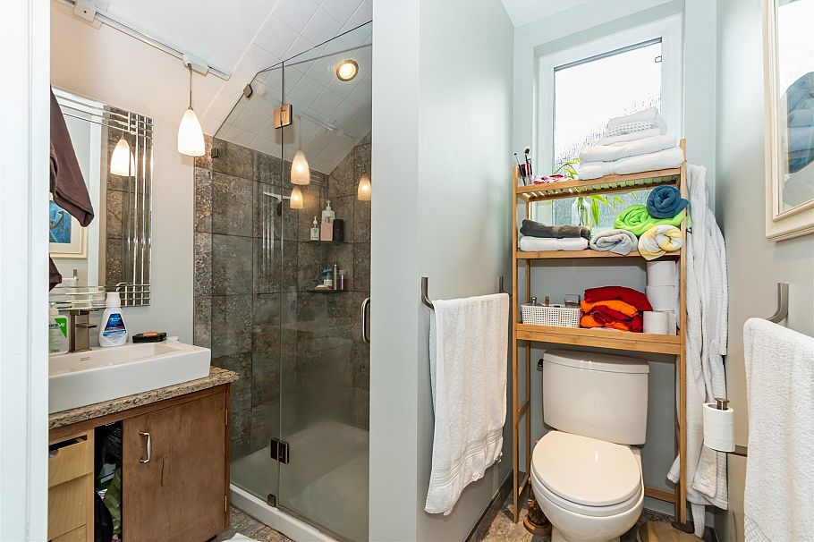 419 E 23rd Avenue Vancouver, BC - 27