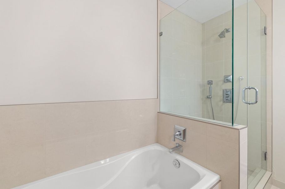 3274 W 1st Avenue Vancouver, BC - 20