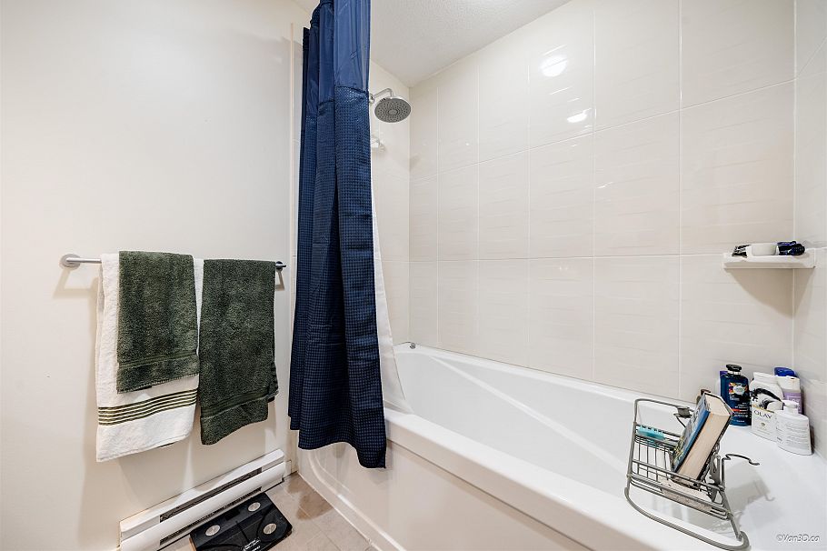 25 550 Browning Place North Vancouver, BC - 23