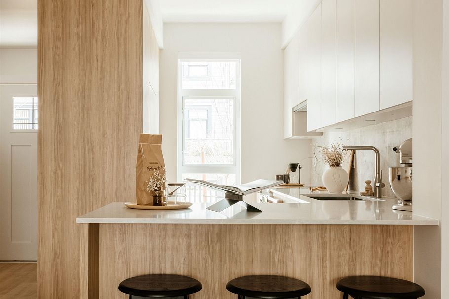 105 2304 Emery Court North Vancouver, BC - 3