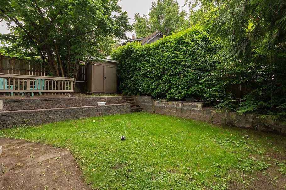 832 Salsbury Drive Vancouver, BC - 26