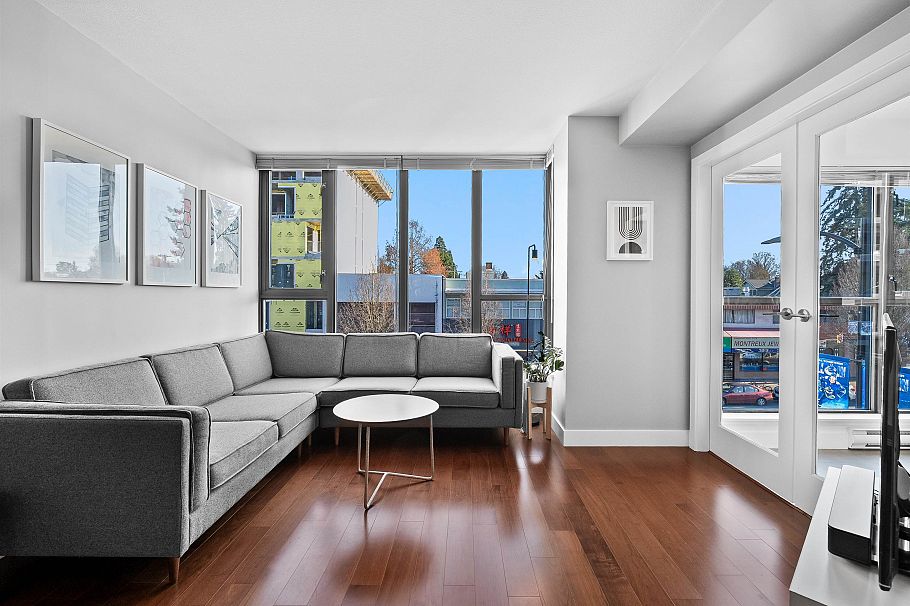 316 3228 Tupper Street Vancouver, BC - 2