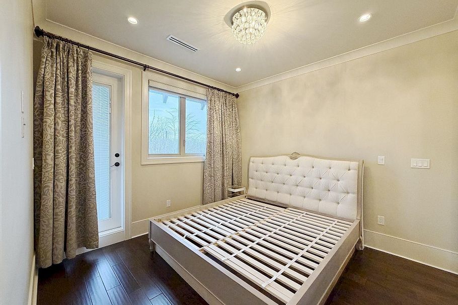 3393 W 30th Avenue Vancouver, BC - 20