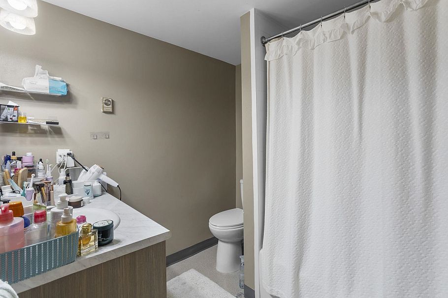 119 4363 Halifax Street Burnaby, BC - 11