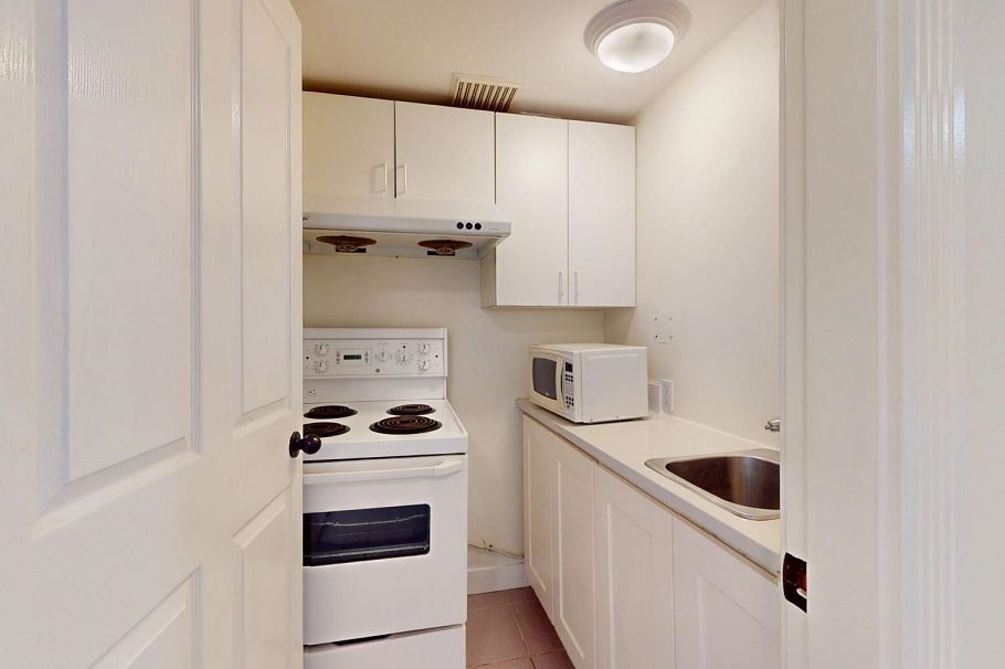 2789 W 24th Avenue Vancouver, BC - 28