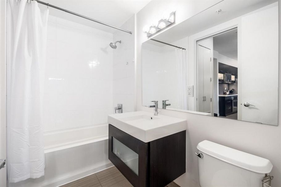 223 3333 Main Street Vancouver, BC - 14