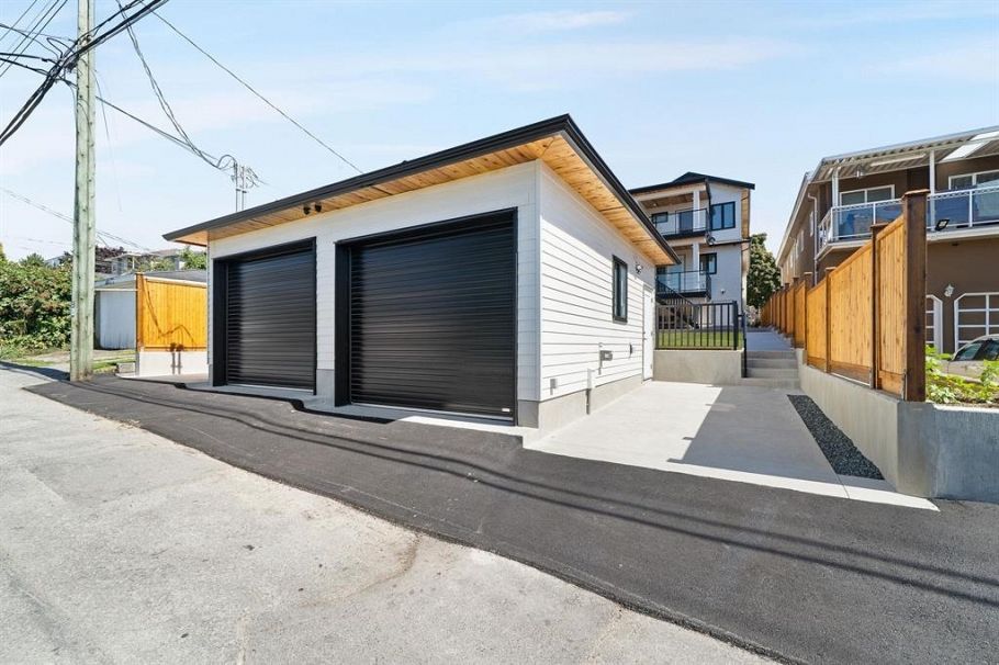 2 7361 Fraser Street Vancouver, BC - 22