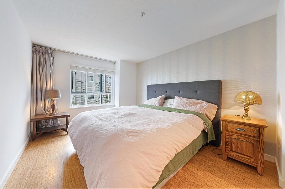 213 365 E 1st Street North Vancouver, BC - 13