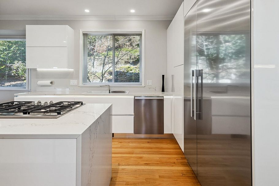 3823 Michener Way North Vancouver, BC - 12