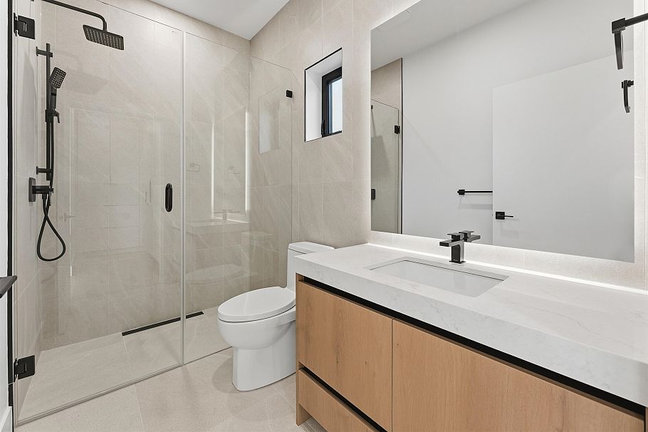 2 3218 W 38th Avenue Vancouver, BC - 15