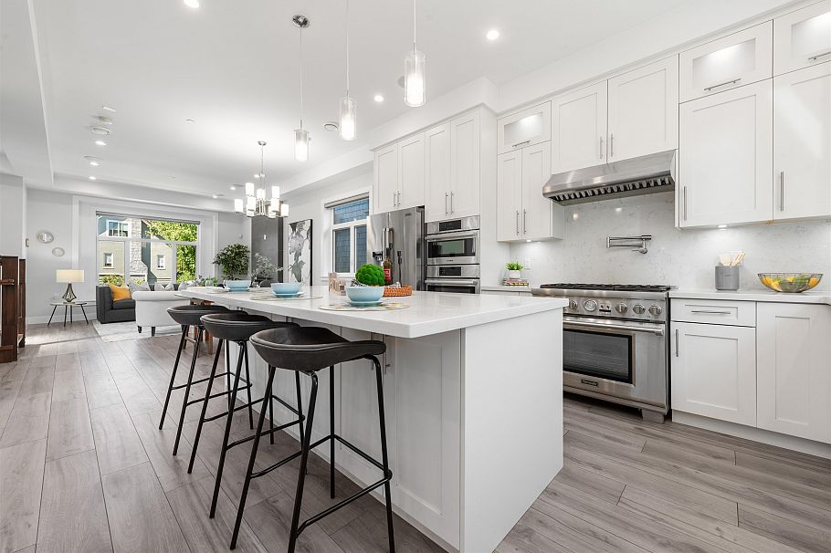 5318 Prince Edward Street Vancouver, BC - 9