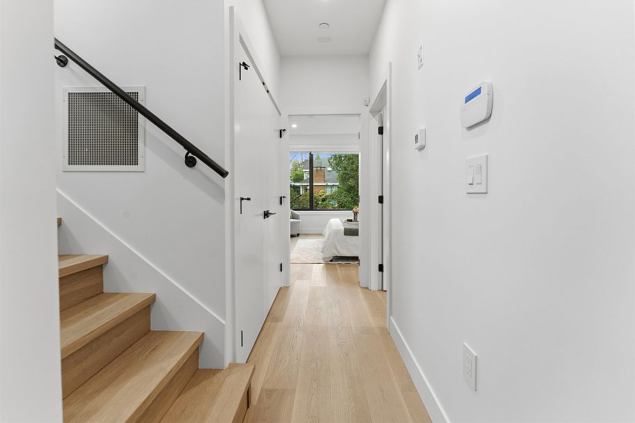 1 3218 W 38th Avenue Vancouver, BC - 12