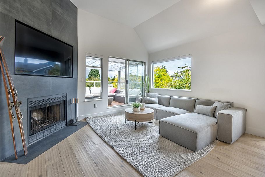 304 1665 Arbutus Street Vancouver, BC - 3