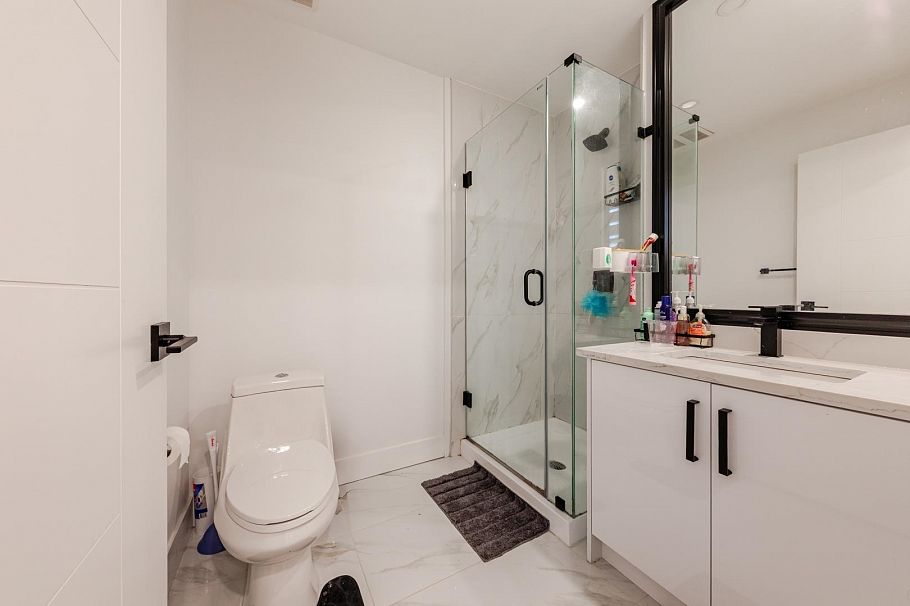 2723 Turner Street Vancouver, BC - 26