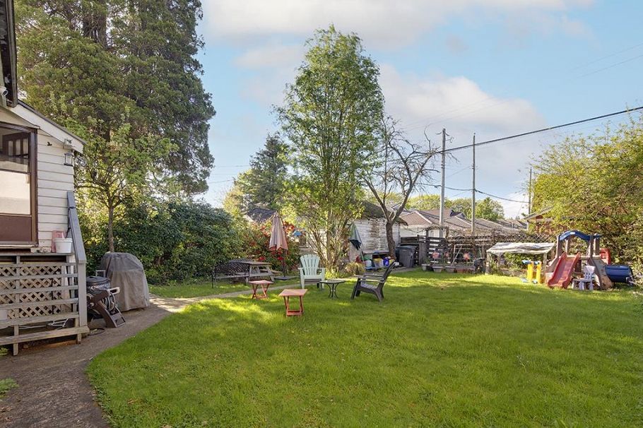 1373 W 64th Avenue Vancouver, BC - 7