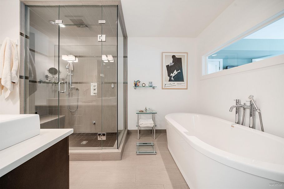 1744 W 14th Avenue Vancouver, BC - 22