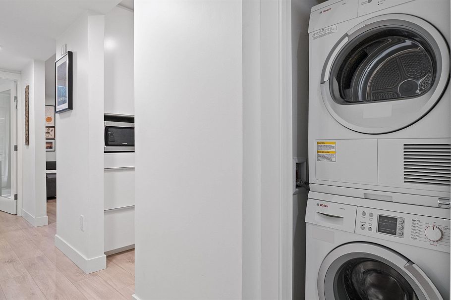 318 1345 W 15th Avenue Vancouver, BC - 19