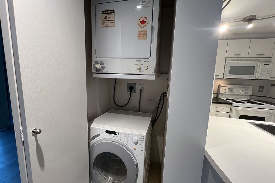 909 1331 W Georgia Street Vancouver, BC - 10