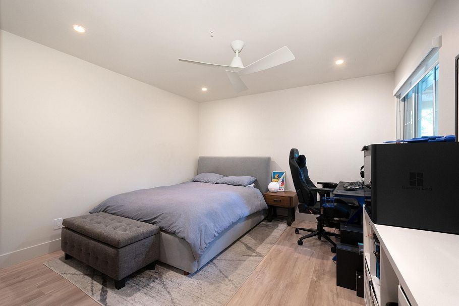 403 1050 Bowron Court North Vancouver, BC - 26