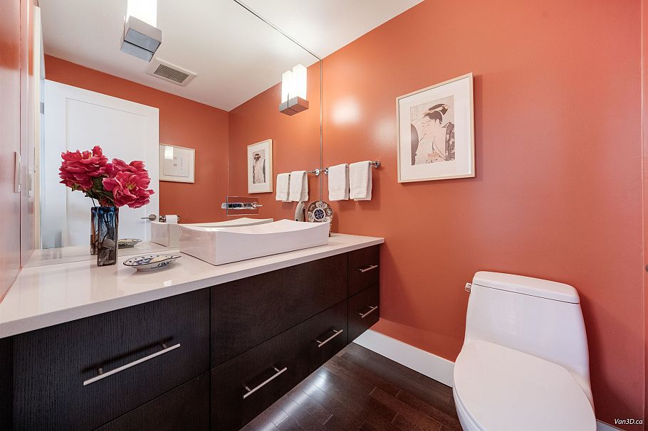 1744 W 14th Avenue Vancouver, BC - 18