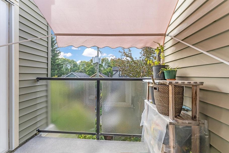 307 876 W 16th Avenue Vancouver, BC - 11