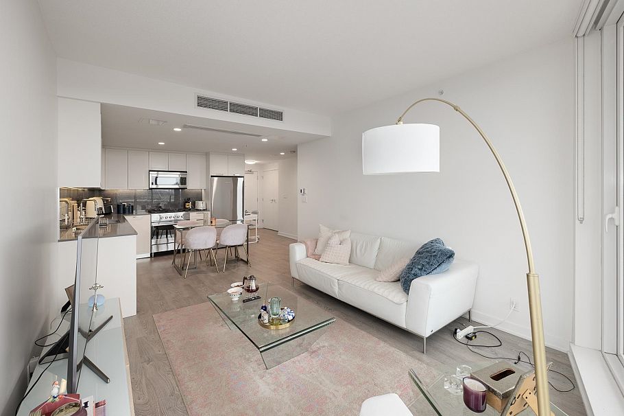 1705 1401 Hunter Street North Vancouver, BC - 13