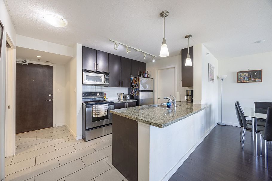 2006 58 Keefer Place Vancouver, BC - 10