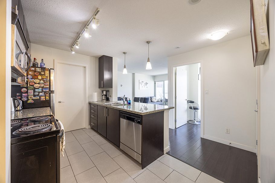 2006 58 Keefer Place Vancouver, BC - 9