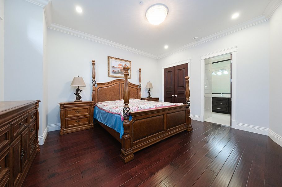 2769 W 49th Avenue Vancouver, BC - 30