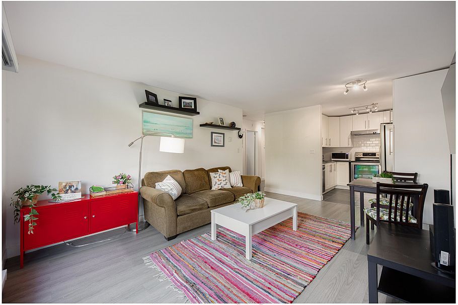 215 251 W 4th Street North Vancouver, BC - 8