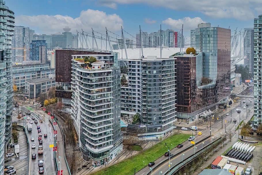 758 38 Smithe Street Vancouver, BC - 21