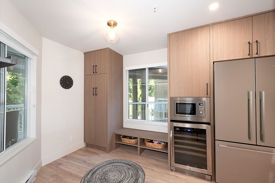 403 1050 Bowron Court North Vancouver, BC - 6