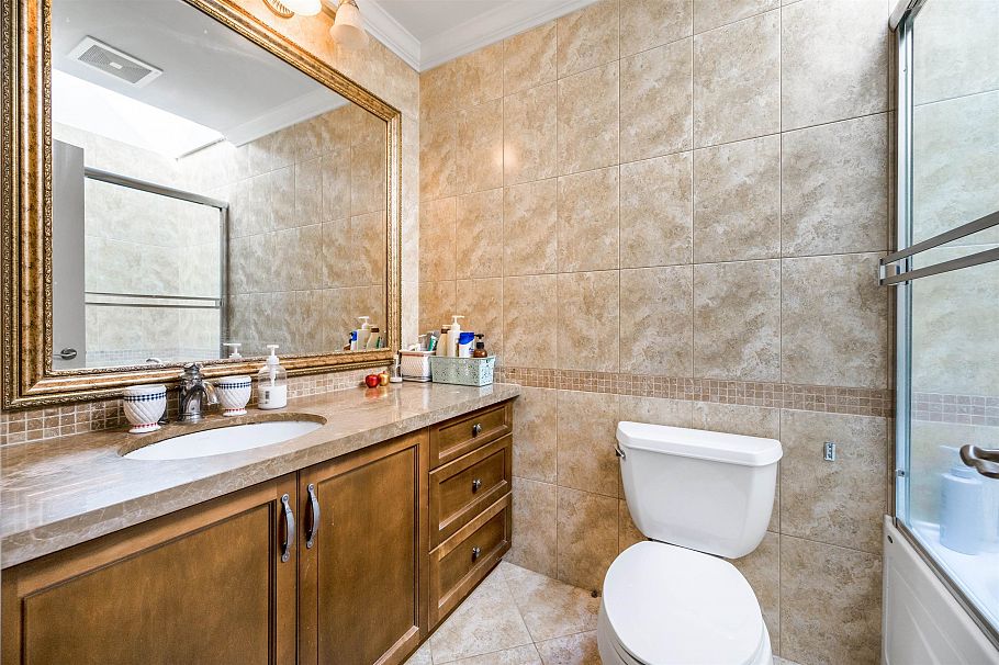 6261 Adera Street Vancouver, BC - 15