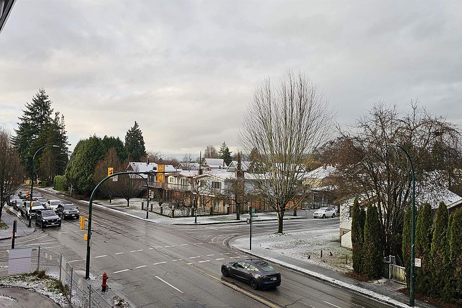 316 2250 E 1st Avenue Vancouver, BC - 33