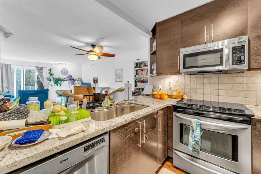 307 876 W 16th Avenue Vancouver, BC - 8