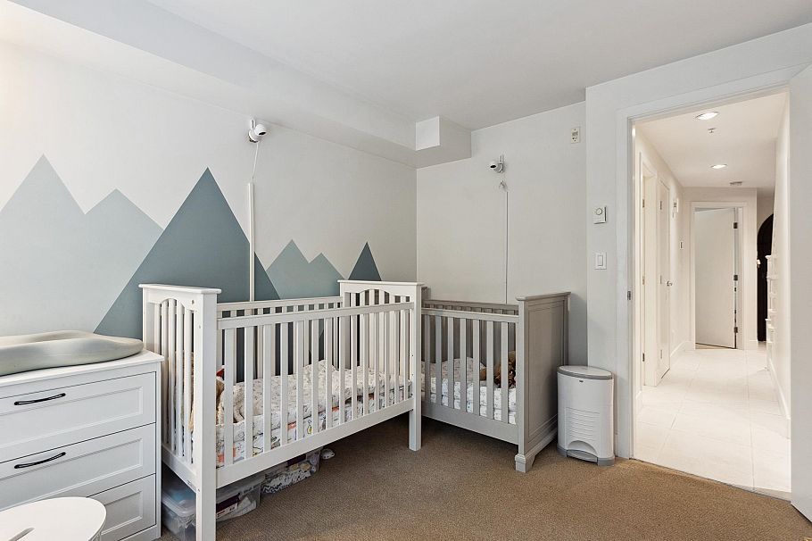 930 W 13th Avenue Vancouver, BC - 23