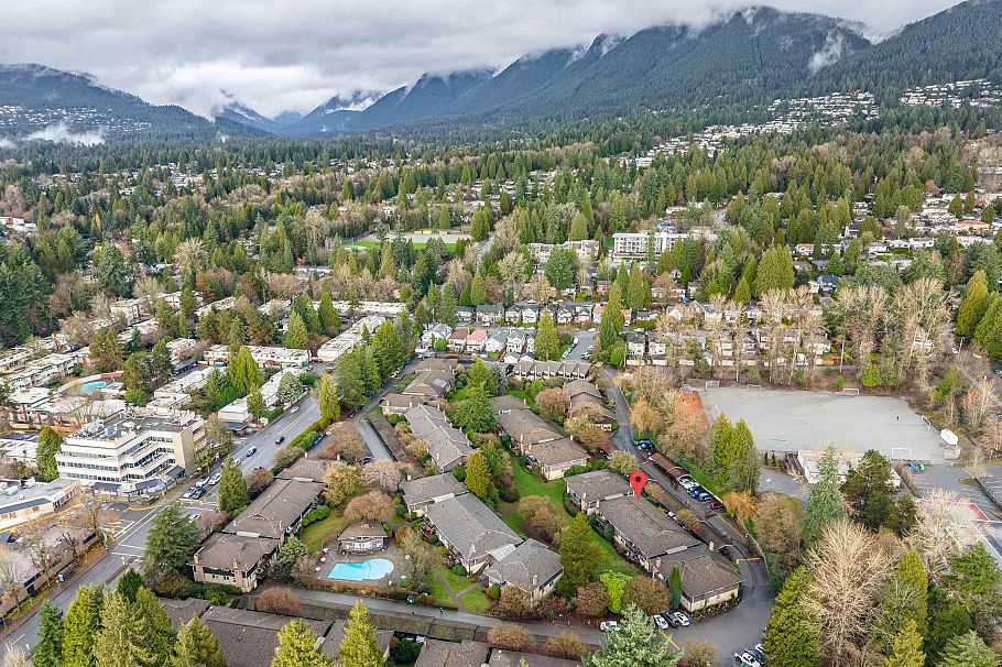 308 555 W 28th Street North Vancouver, BC - 23