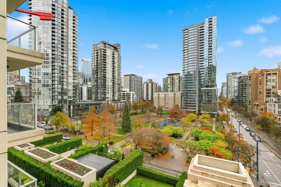 804 1225 Richards Street Vancouver, BC - 10