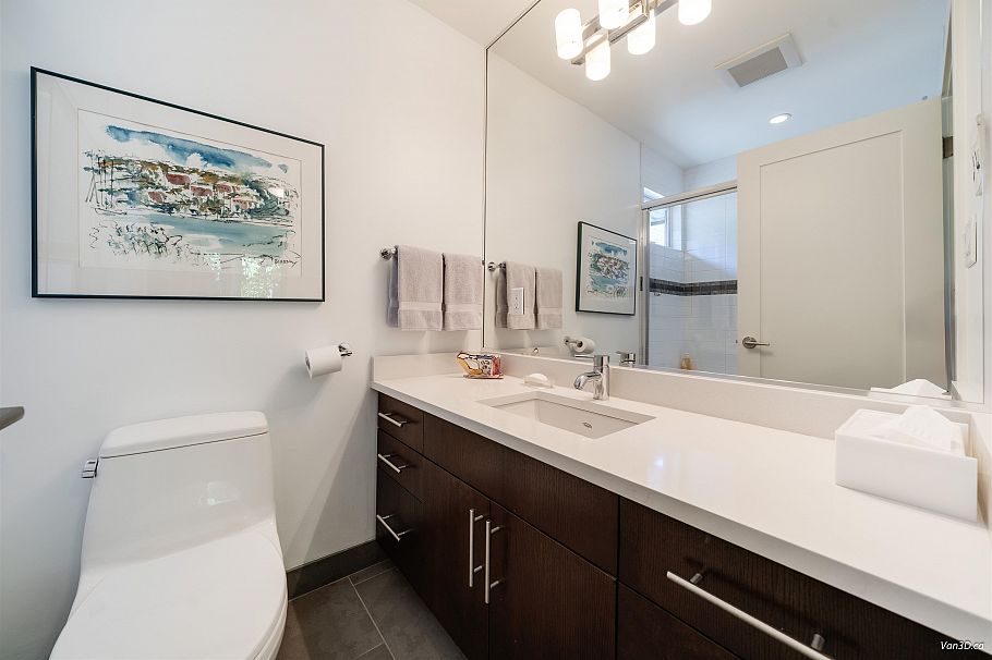 1744 W 14th Avenue Vancouver, BC - 27