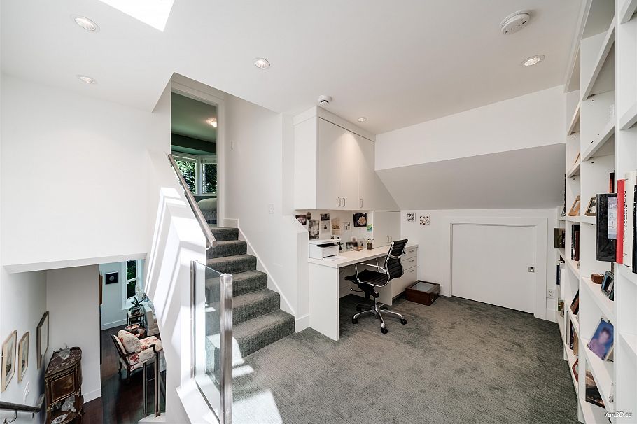 1744 W 14th Avenue Vancouver, BC - 25