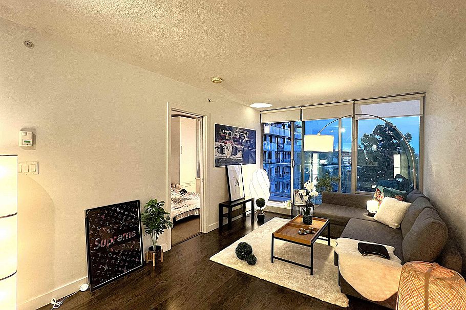 703 8131 Nunavut Lane Vancouver, BC - 6