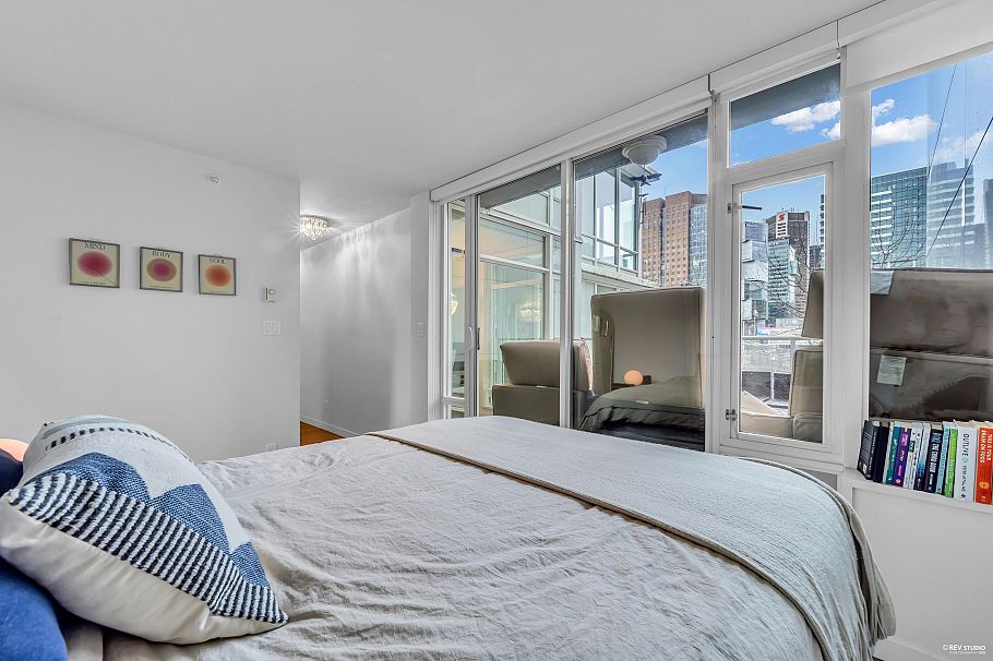 309 161 W Georgia Street Vancouver, BC - 14
