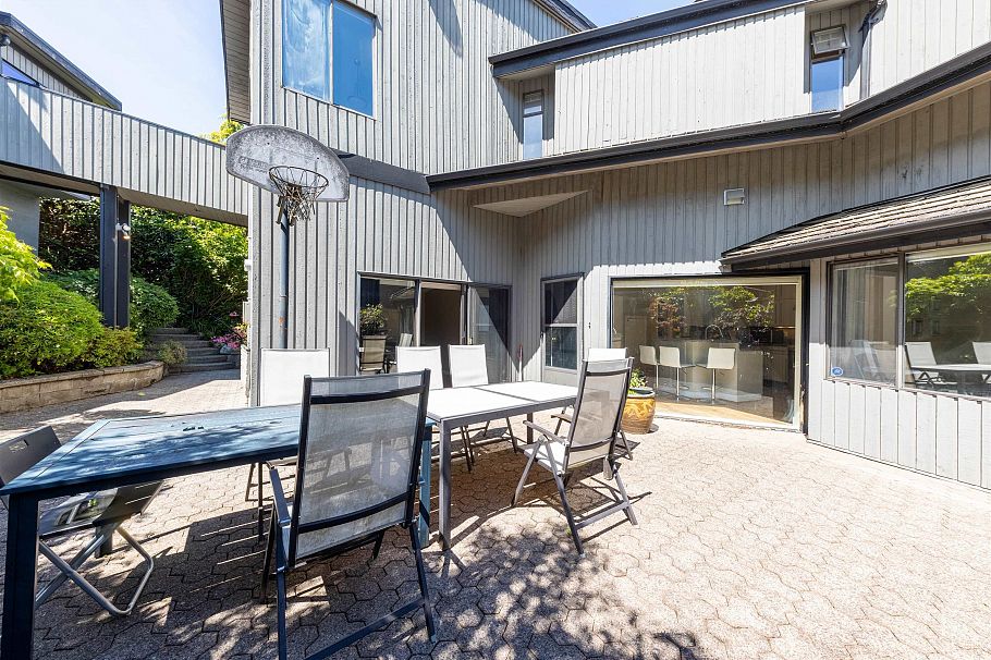 4393 Puget Drive Vancouver, BC - 12