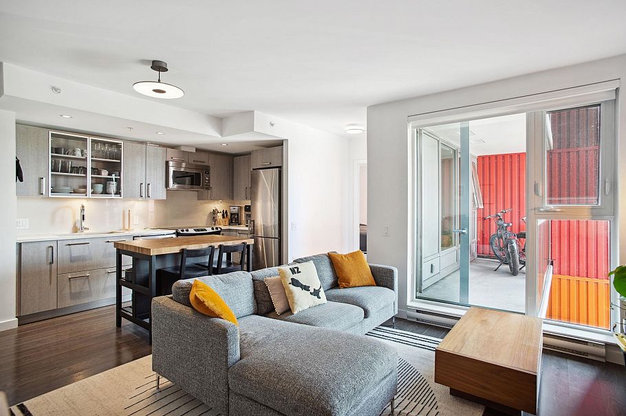 501 983 E Hastings Street Vancouver, BC - 3