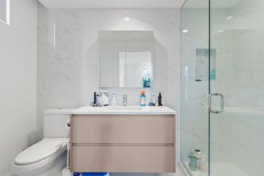 205 8188 Fraser Street Vancouver, BC - 28