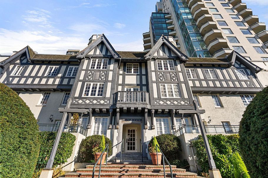 702 1311 Beach Avenue Vancouver, BC - 28