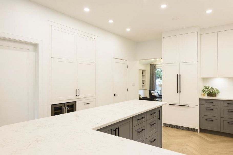 161 E 26th Avenue Vancouver, BC - 9