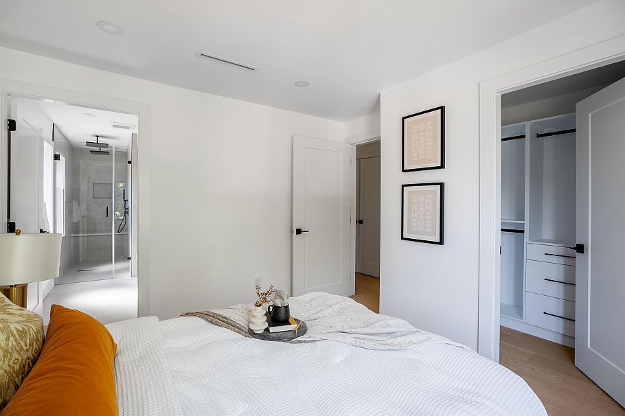 1 356 E 40th Avenue Vancouver, BC - 14