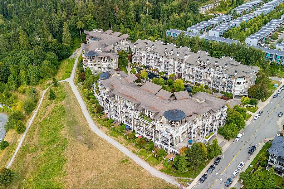 301 560 Raven Woods Drive North Vancouver, BC - 29
