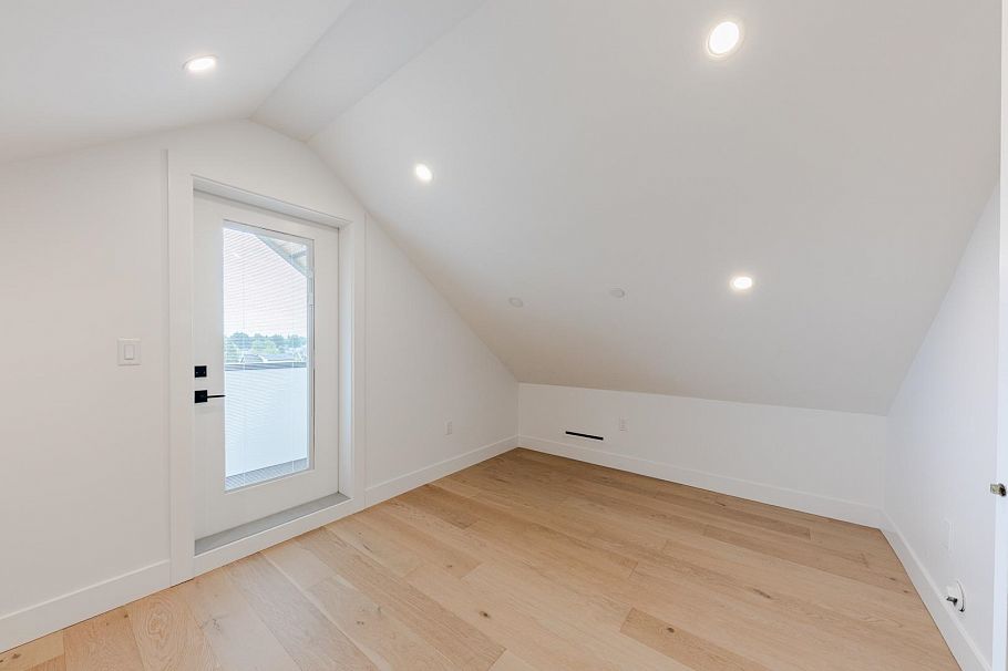 2723 Turner Street Vancouver, BC - 24